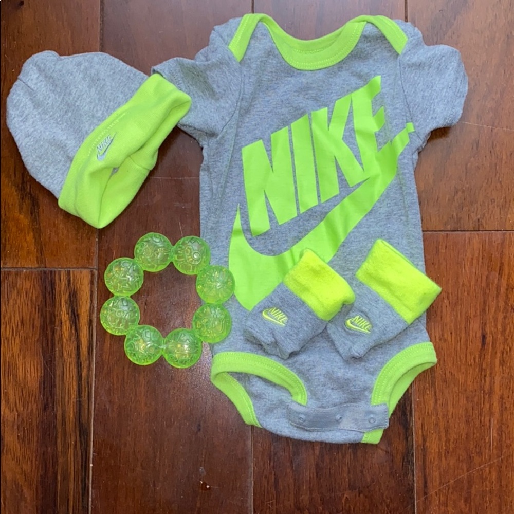 Baby Nike set